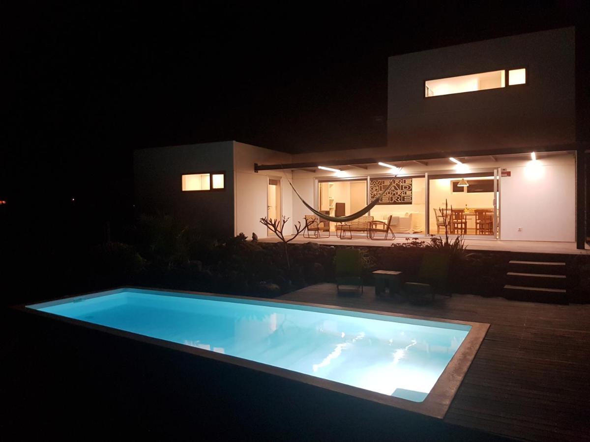 Majanicho Rock - Villa With Heated Pool Lajares Dış mekan fotoğraf